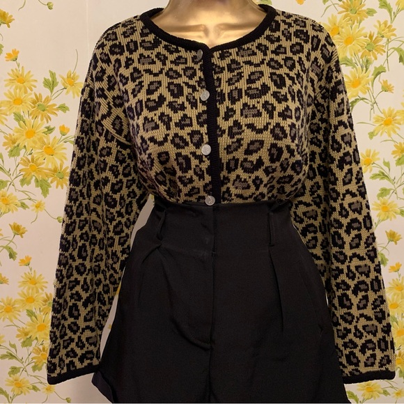Vintage Tally Ho Leopard button up cardigan Size M - Picture 2 of 14